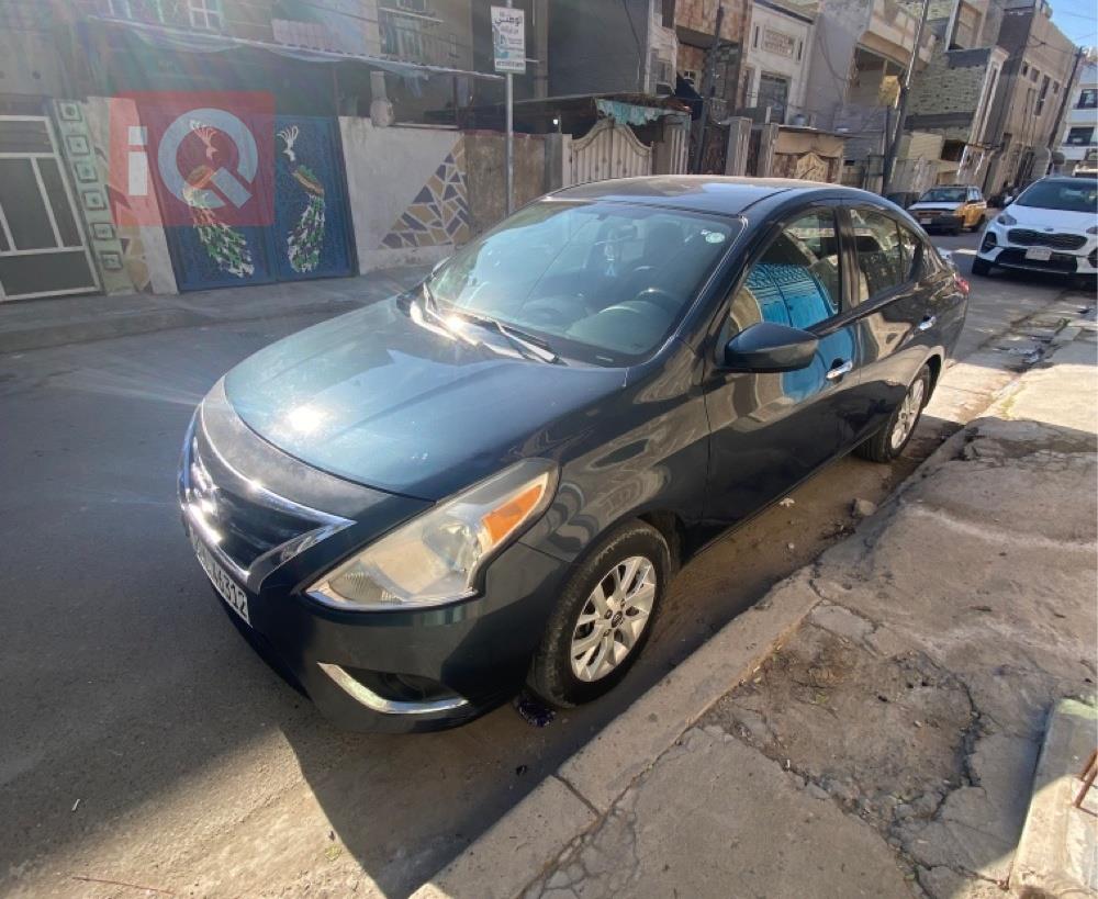 نيسان فيرسا